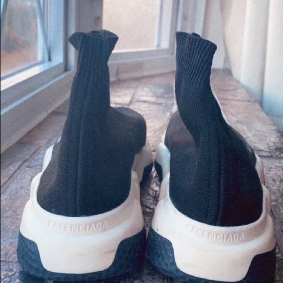 Balenciaga - Picture 2 of 5